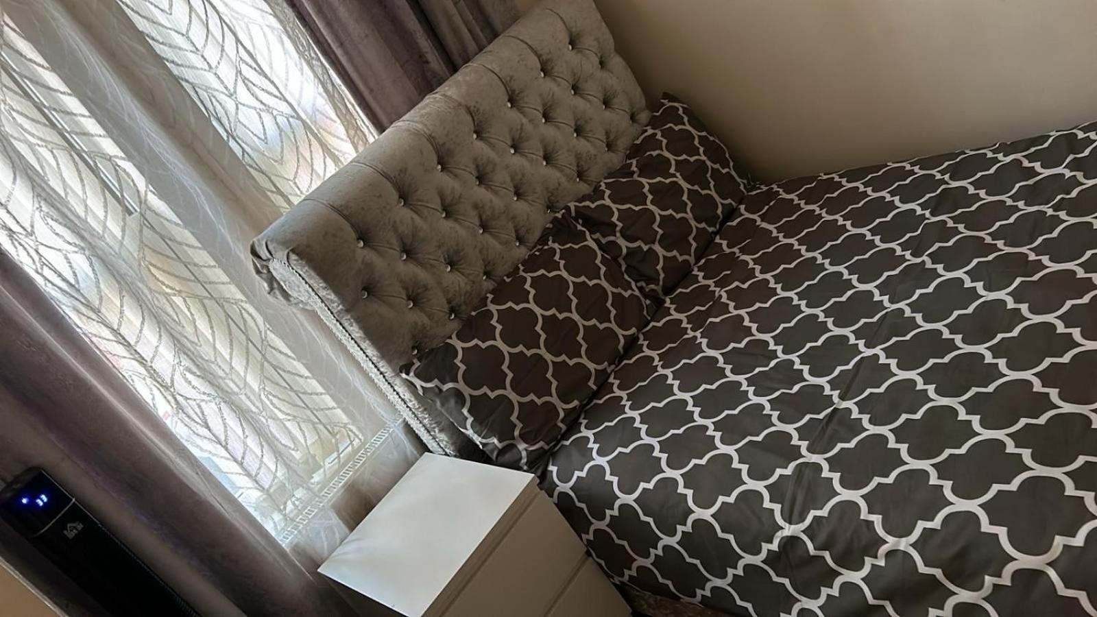 Luxurious 2 Bed Apartment Bedford Exterior foto
